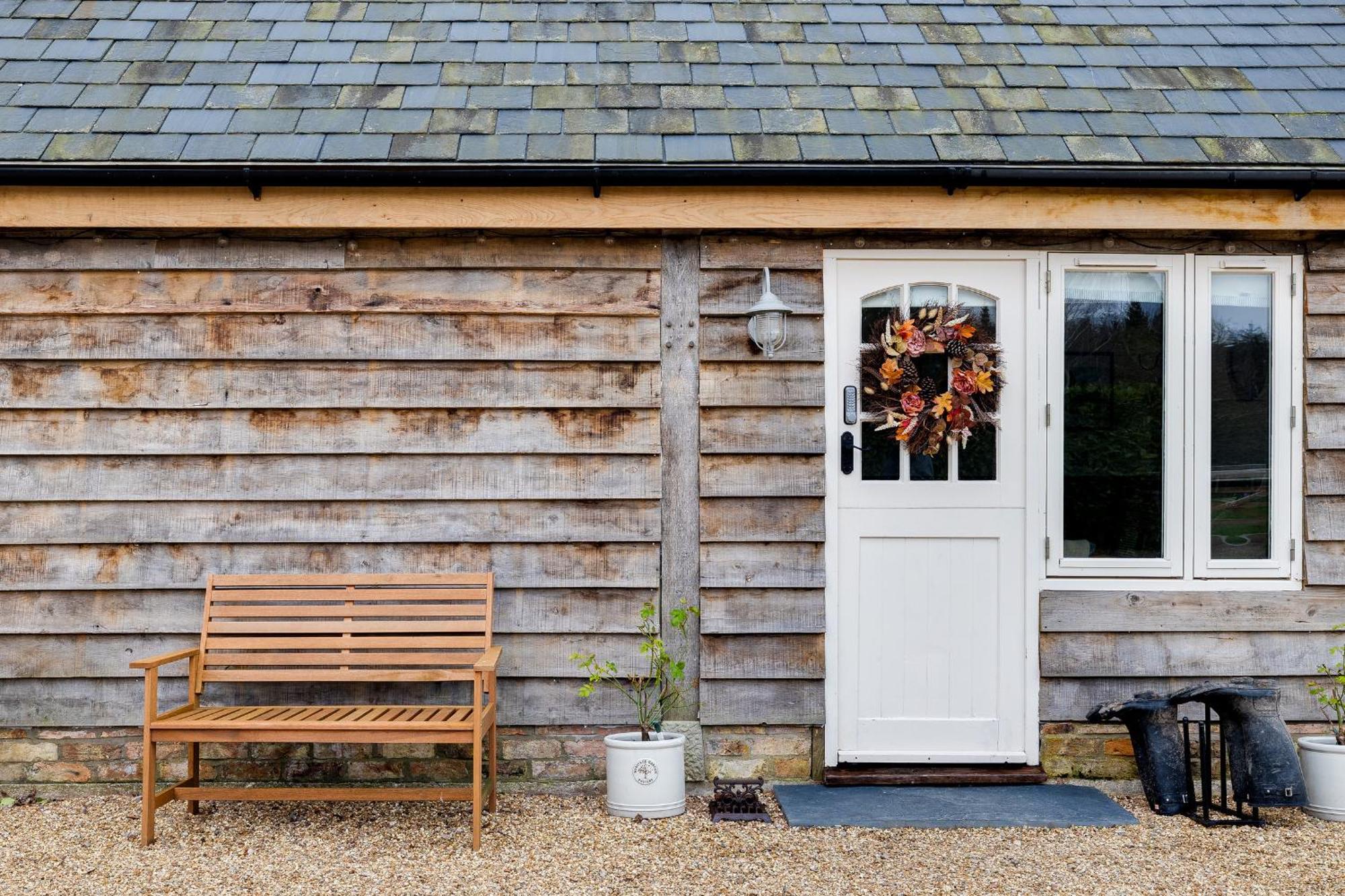 Oak Tree Hideaway Villa Whitchurch  Buitenkant foto